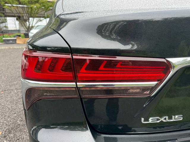 LS 500h VerL 衝突軽減/全周囲カメラ/レーダークルーズコントロール/コーナーセンサー/HUD/BSM/ワンオーナー/ハンドルヒーター/シートヒーター・エアコン/パワーシート/シートメモリ/ETC/Bluetooth(25枚目)