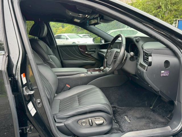 LS 500h VerL 衝突軽減/全周囲カメラ/レーダークルーズコントロール/コーナーセンサー/HUD/BSM/ワンオーナー/ハンドルヒーター/シートヒーター・エアコン/パワーシート/シートメモリ/ETC/Bluetooth(34枚目)
