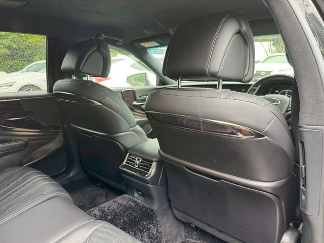 LS 500h VerL 衝突軽減/全周囲カメラ/レーダークルーズコントロール/コーナーセンサー/HUD/BSM/ワンオーナー/ハンドルヒーター/シートヒーター・エアコン/パワーシート/シートメモリ/ETC/Bluetooth(67枚目)