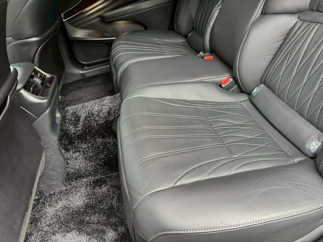 LS 500h VerL 衝突軽減/全周囲カメラ/レーダークルーズコントロール/コーナーセンサー/HUD/BSM/ワンオーナー/ハンドルヒーター/シートヒーター・エアコン/パワーシート/シートメモリ/ETC/Bluetooth(73枚目)