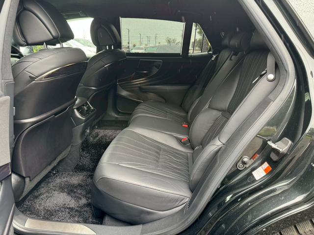 LS 500h VerL 衝突軽減/全周囲カメラ/レーダークルーズコントロール/コーナーセンサー/HUD/BSM/ワンオーナー/ハンドルヒーター/シートヒーター・エアコン/パワーシート/シートメモリ/ETC/Bluetooth(74枚目)