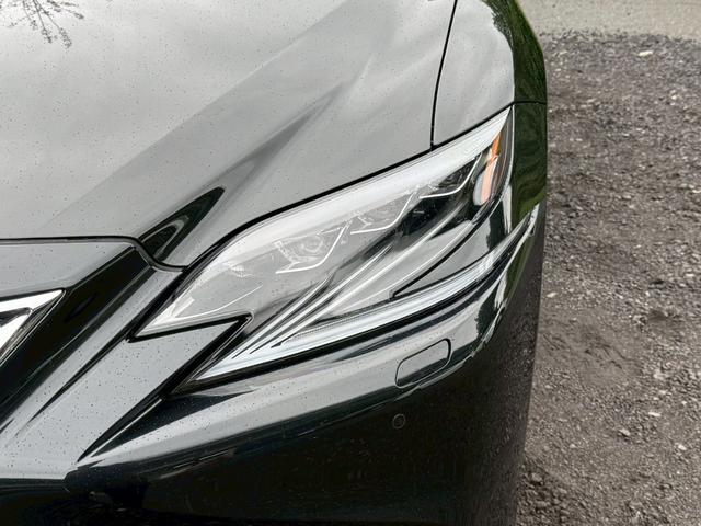 LS 500h エグゼクティブ マークレビンソン/サンルーフ/全周囲カメラ/衝突軽減/レーダークルーズコントロール/コーナーセンサー/HUD/BSM/ハンドルヒーター/シートヒーター・エアコン/パワーシート/後席モニター/ETC(4枚目)