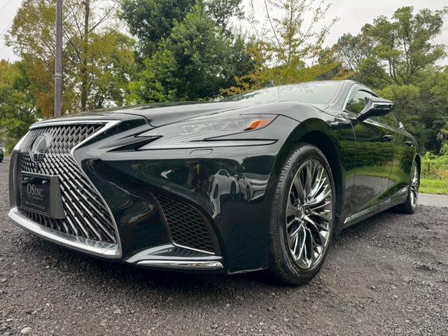 LS 500h エグゼクティブ マークレビンソン/サンルーフ/全周囲カメラ/衝突軽減/レーダークルーズコントロール/コーナーセンサー/HUD/BSM/ハンドルヒーター/シートヒーター・エアコン/パワーシート/後席モニター/ETC(5枚目)