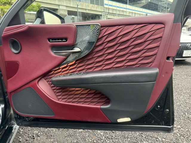 LS 500h エグゼクティブ マークレビンソン/サンルーフ/全周囲カメラ/衝突軽減/レーダークルーズコントロール/コーナーセンサー/HUD/BSM/ハンドルヒーター/シートヒーター・エアコン/パワーシート/後席モニター/ETC(25枚目)