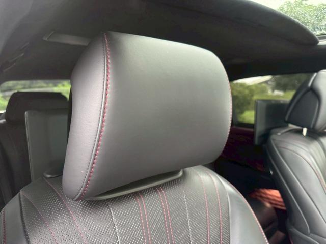 LS 500h エグゼクティブ マークレビンソン/サンルーフ/全周囲カメラ/衝突軽減/レーダークルーズコントロール/コーナーセンサー/HUD/BSM/ハンドルヒーター/シートヒーター・エアコン/パワーシート/後席モニター/ETC(31枚目)