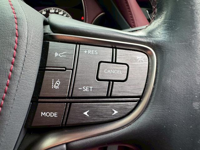 LS 500h エグゼクティブ マークレビンソン/サンルーフ/全周囲カメラ/衝突軽減/レーダークルーズコントロール/コーナーセンサー/HUD/BSM/ハンドルヒーター/シートヒーター・エアコン/パワーシート/後席モニター/ETC(32枚目)