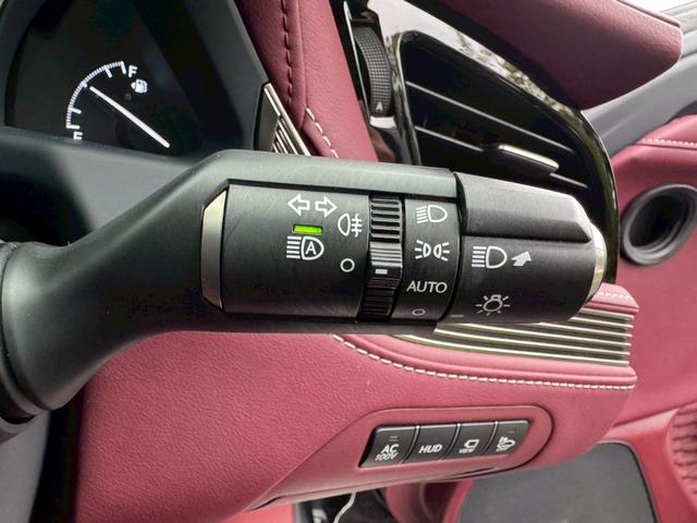LS 500h エグゼクティブ マークレビンソン/サンルーフ/全周囲カメラ/衝突軽減/レーダークルーズコントロール/コーナーセンサー/HUD/BSM/ハンドルヒーター/シートヒーター・エアコン/パワーシート/後席モニター/ETC(37枚目)