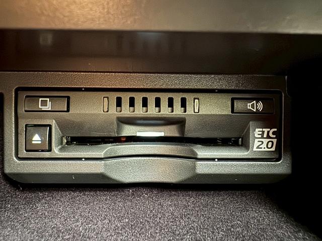 LS 500h エグゼクティブ マークレビンソン/サンルーフ/全周囲カメラ/衝突軽減/レーダークルーズコントロール/コーナーセンサー/HUD/BSM/ハンドルヒーター/シートヒーター・エアコン/パワーシート/後席モニター/ETC(38枚目)