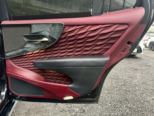 LS 500h エグゼクティブ マークレビンソン/サンルーフ/全周囲カメラ/衝突軽減/レーダークルーズコントロール/コーナーセンサー/HUD/BSM/ハンドルヒーター/シートヒーター・エアコン/パワーシート/後席モニター/ETC(53枚目)