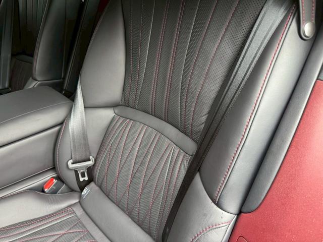 LS 500h エグゼクティブ マークレビンソン/サンルーフ/全周囲カメラ/衝突軽減/レーダークルーズコントロール/コーナーセンサー/HUD/BSM/ハンドルヒーター/シートヒーター・エアコン/パワーシート/後席モニター/ETC(70枚目)