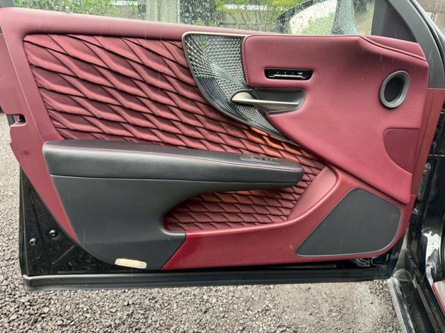 LS 500h エグゼクティブ マークレビンソン/サンルーフ/全周囲カメラ/衝突軽減/レーダークルーズコントロール/コーナーセンサー/HUD/BSM/ハンドルヒーター/シートヒーター・エアコン/パワーシート/後席モニター/ETC(73枚目)