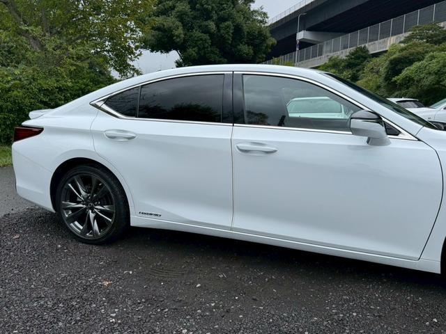 ES 300h Fスポーツ サンルーフ/衝突軽減/レーダークルーズコントロール/コーナーセンサー/BSM/ハンドルヒーター/シートヒーター・エアコン/パワーシート/シートメモリ/ETC/Bluetooth/バックカメラ(15枚目)