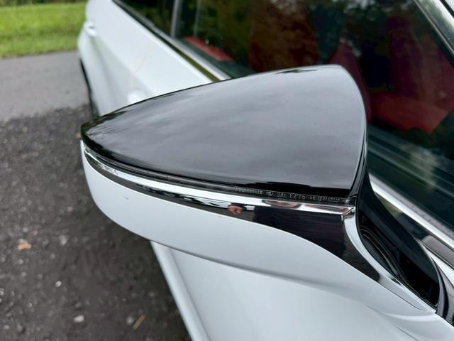 ES 300h Fスポーツ サンルーフ/衝突軽減/レーダークルーズコントロール/コーナーセンサー/BSM/ハンドルヒーター/シートヒーター・エアコン/パワーシート/シートメモリ/ETC/Bluetooth/バックカメラ(16枚目)