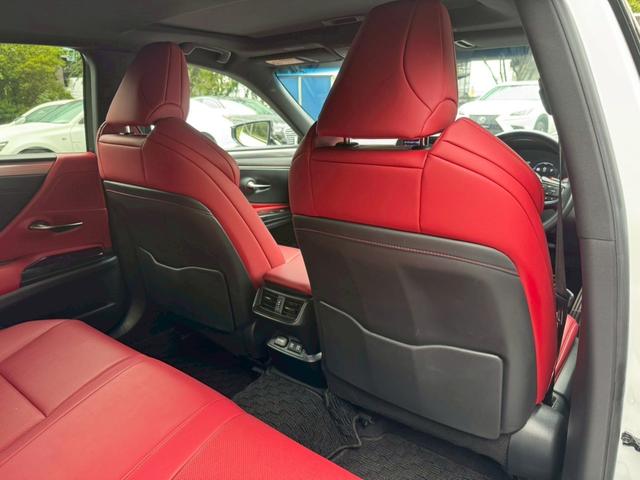 ES 300h Fスポーツ サンルーフ/衝突軽減/レーダークルーズコントロール/コーナーセンサー/BSM/ハンドルヒーター/シートヒーター・エアコン/パワーシート/シートメモリ/ETC/Bluetooth/バックカメラ(68枚目)