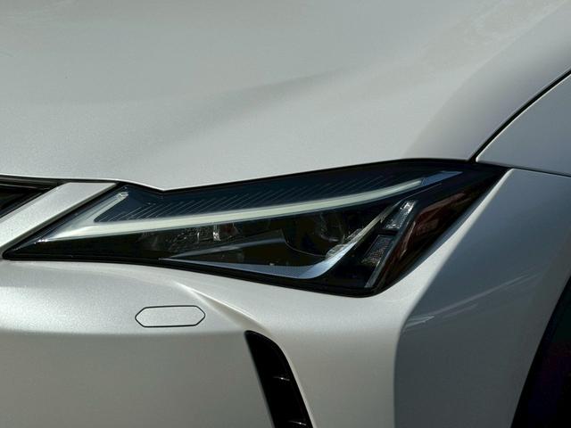 LEXUS UX UX250H VERSION C