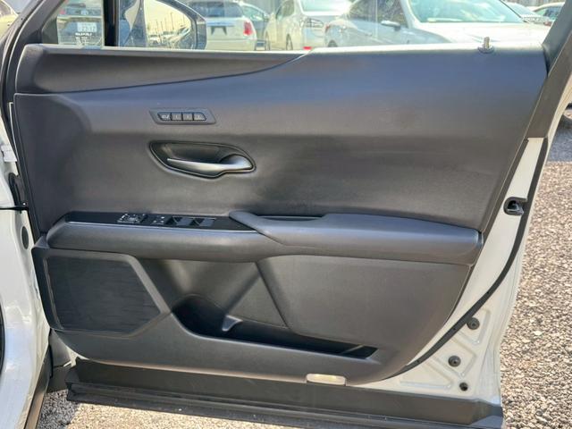 LEXUS UX UX250H VERSION C