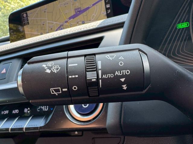 LEXUS UX UX250H VERSION C