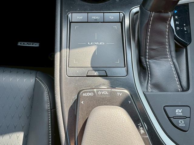 LEXUS UX UX250H VERSION C