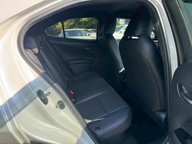 LEXUS UX UX250H VERSION C