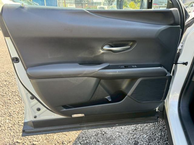 LEXUS UX UX250H VERSION C