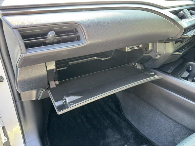 LEXUS UX UX250H VERSION C