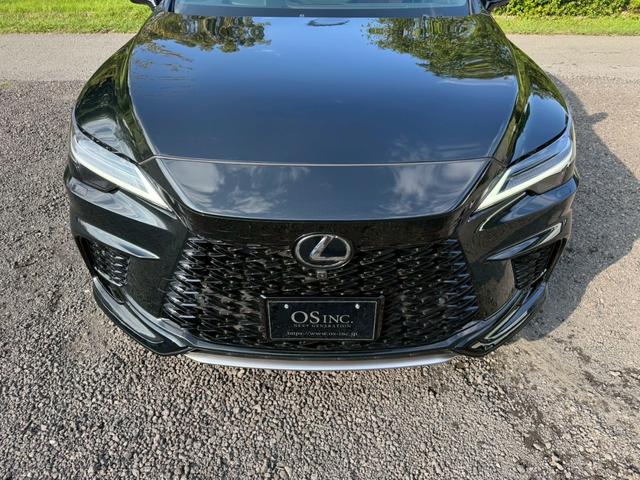 RX 500h Fスポーツパフォーマンス 現行/アドバンスドドライブ/サンルーフ/全周囲カメラ/衝突軽減/レーダークルーズコントロール/コーナーセンサー/HUD/BSM/ハンドルヒーター/シートヒーター・エアコン/パワーシート/ETC(22枚目)