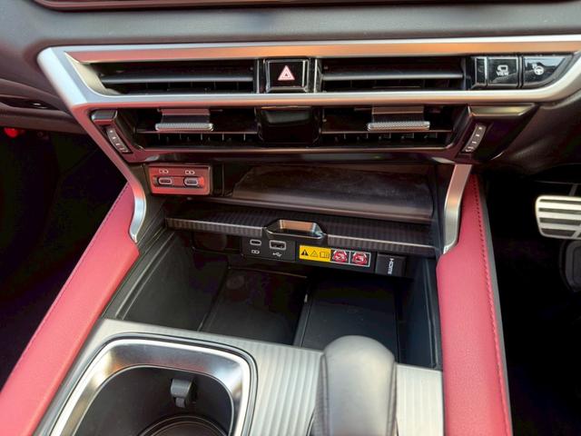 RX 500h Fスポーツパフォーマンス 現行/アドバンスドドライブ/サンルーフ/全周囲カメラ/衝突軽減/レーダークルーズコントロール/コーナーセンサー/HUD/BSM/ハンドルヒーター/シートヒーター・エアコン/パワーシート/ETC(48枚目)