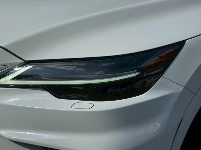 RX 500h Fスポーツパフォーマンス 現行/ワンオーナー/アドバンスドライブ/コーナーセンサー/サンルーフ/全周囲カメラ/レーダークルーズ/デジタルインナーミラー/電動リアゲート/ハンドルヒーター/シートヒーター・エアコン/ETC(7枚目)