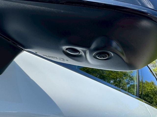 RX 500h Fスポーツパフォーマンス 現行/ワンオーナー/アドバンスドライブ/コーナーセンサー/サンルーフ/全周囲カメラ/レーダークルーズ/デジタルインナーミラー/電動リアゲート/ハンドルヒーター/シートヒーター・エアコン/ETC(8枚目)