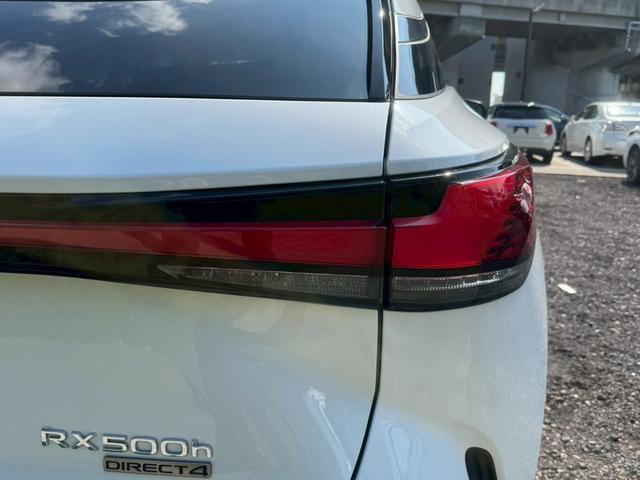 RX 500h Fスポーツパフォーマンス 現行/ワンオーナー/アドバンスドライブ/コーナーセンサー/サンルーフ/全周囲カメラ/レーダークルーズ/デジタルインナーミラー/電動リアゲート/ハンドルヒーター/シートヒーター・エアコン/ETC(20枚目)