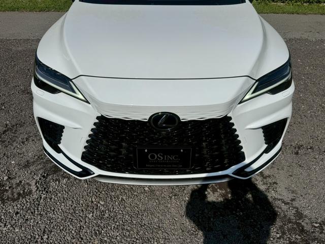 RX 500h Fスポーツパフォーマンス 現行/ワンオーナー/アドバンスドライブ/コーナーセンサー/サンルーフ/全周囲カメラ/レーダークルーズ/デジタルインナーミラー/電動リアゲート/ハンドルヒーター/シートヒーター・エアコン/ETC(22枚目)