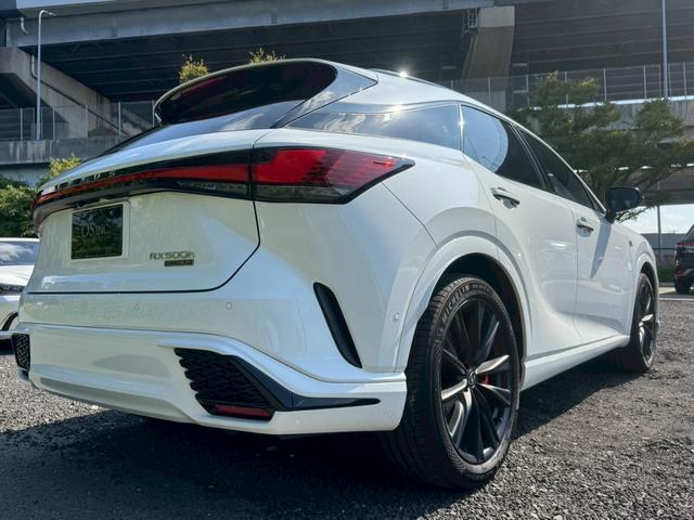 RX 500h Fスポーツパフォーマンス 現行/ワンオーナー/アドバンスドライブ/コーナーセンサー/サンルーフ/全周囲カメラ/レーダークルーズ/デジタルインナーミラー/電動リアゲート/ハンドルヒーター/シートヒーター・エアコン/ETC(23枚目)