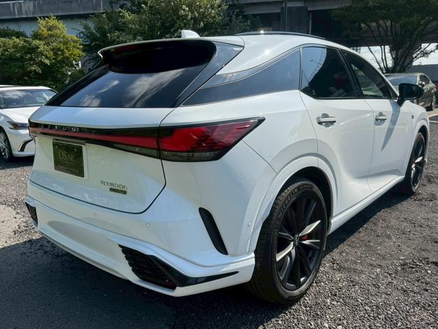 RX 500h Fスポーツパフォーマンス 現行/ワンオーナー/アドバンスドライブ/コーナーセンサー/サンルーフ/全周囲カメラ/レーダークルーズ/デジタルインナーミラー/電動リアゲート/ハンドルヒーター/シートヒーター・エアコン/ETC(24枚目)
