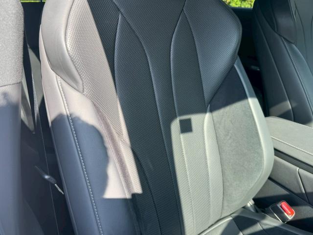 RX 500h Fスポーツパフォーマンス 現行/ワンオーナー/アドバンスドライブ/コーナーセンサー/サンルーフ/全周囲カメラ/レーダークルーズ/デジタルインナーミラー/電動リアゲート/ハンドルヒーター/シートヒーター・エアコン/ETC(39枚目)