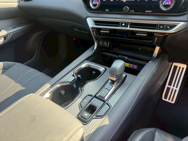 RX 500h Fスポーツパフォーマンス 現行/ワンオーナー/アドバンスドライブ/コーナーセンサー/サンルーフ/全周囲カメラ/レーダークルーズ/デジタルインナーミラー/電動リアゲート/ハンドルヒーター/シートヒーター・エアコン/ETC(47枚目)