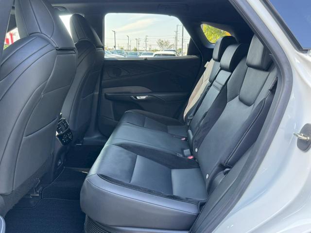 RX 500h Fスポーツパフォーマンス 現行/ワンオーナー/アドバンスドライブ/コーナーセンサー/サンルーフ/全周囲カメラ/レーダークルーズ/デジタルインナーミラー/電動リアゲート/ハンドルヒーター/シートヒーター・エアコン/ETC(69枚目)