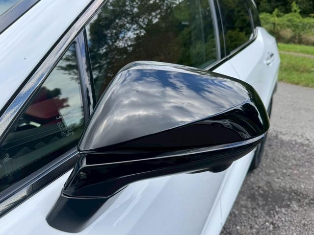 ＲＸ ５００ｈ　Ｆスポーツパフォーマンス　現行／アドバンストドライブ／ワンオーナー／サンルーフ／全周囲カメラ／衝突軽減／レーダークルーズコントロール／コーナーセンサー／ＢＳＭ／ハンドルヒーター／シートヒーター・エアコン／パワーシート／ＥＴＣ（9枚目）