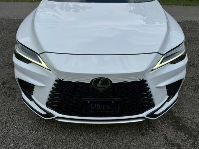 ＲＸ ５００ｈ　Ｆスポーツパフォーマンス　現行／アドバンストドライブ／ワンオーナー／サンルーフ／全周囲カメラ／衝突軽減／レーダークルーズコントロール／コーナーセンサー／ＢＳＭ／ハンドルヒーター／シートヒーター・エアコン／パワーシート／ＥＴＣ（22枚目）