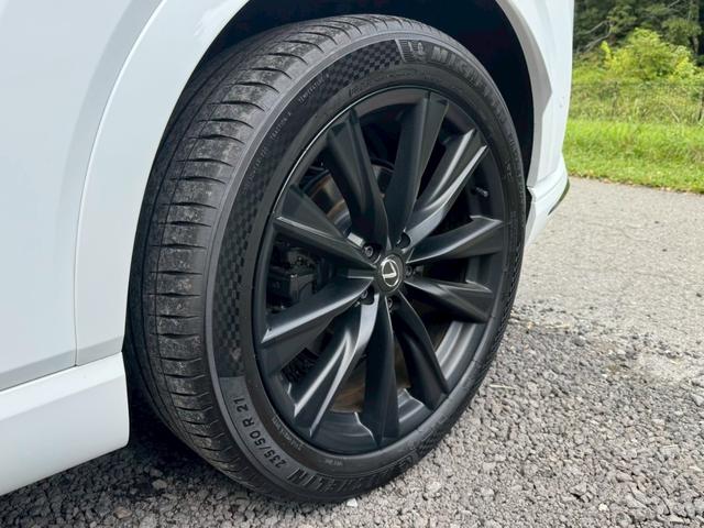 ＲＸ ５００ｈ　Ｆスポーツパフォーマンス　現行／アドバンストドライブ／ワンオーナー／サンルーフ／全周囲カメラ／衝突軽減／レーダークルーズコントロール／コーナーセンサー／ＢＳＭ／ハンドルヒーター／シートヒーター・エアコン／パワーシート／ＥＴＣ（29枚目）