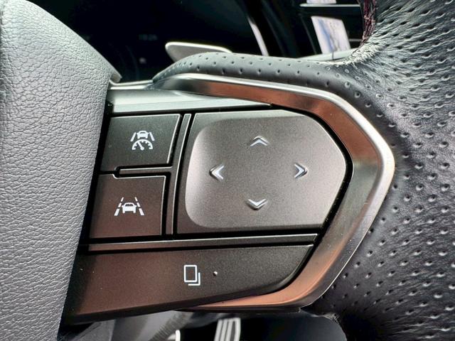 ＲＸ ５００ｈ　Ｆスポーツパフォーマンス　現行／アドバンストドライブ／ワンオーナー／サンルーフ／全周囲カメラ／衝突軽減／レーダークルーズコントロール／コーナーセンサー／ＢＳＭ／ハンドルヒーター／シートヒーター・エアコン／パワーシート／ＥＴＣ（41枚目）