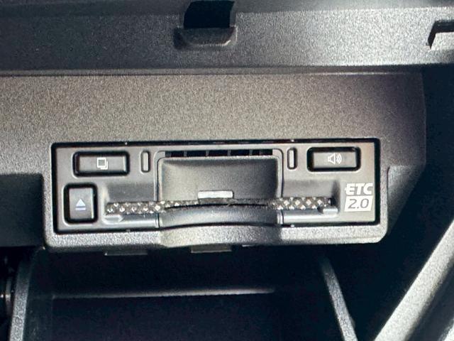 ＲＸ ５００ｈ　Ｆスポーツパフォーマンス　現行／アドバンストドライブ／ワンオーナー／サンルーフ／全周囲カメラ／衝突軽減／レーダークルーズコントロール／コーナーセンサー／ＢＳＭ／ハンドルヒーター／シートヒーター・エアコン／パワーシート／ＥＴＣ（49枚目）