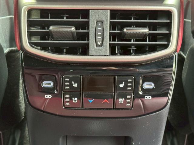 ＲＸ ５００ｈ　Ｆスポーツパフォーマンス　現行／アドバンストドライブ／ワンオーナー／サンルーフ／全周囲カメラ／衝突軽減／レーダークルーズコントロール／コーナーセンサー／ＢＳＭ／ハンドルヒーター／シートヒーター・エアコン／パワーシート／ＥＴＣ（65枚目）