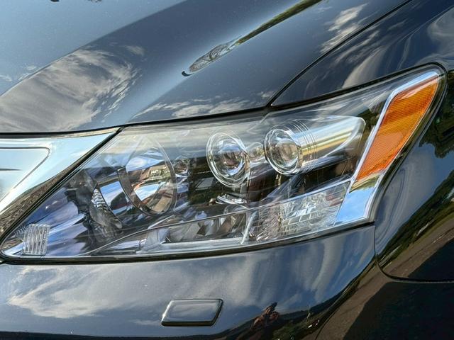 ＨＳ ２５０ｈ　ＶｅｒＩ　クルーズコントロール／コーナーセンサー／シートヒーター・エアコン／パワーシート／シートメモリ／ＥＴＣ／バックカメラ／プッシュスタート／電動格納ミラー／フルセグＴＶ／ＨＤＤナビ／ＵＳＢ（5枚目）