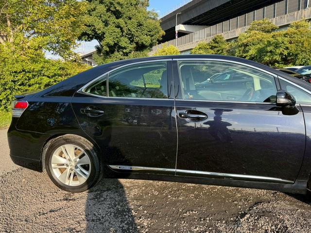 ＨＳ ２５０ｈ　ＶｅｒＩ　クルーズコントロール／コーナーセンサー／シートヒーター・エアコン／パワーシート／シートメモリ／ＥＴＣ／バックカメラ／プッシュスタート／電動格納ミラー／フルセグＴＶ／ＨＤＤナビ／ＵＳＢ（17枚目）