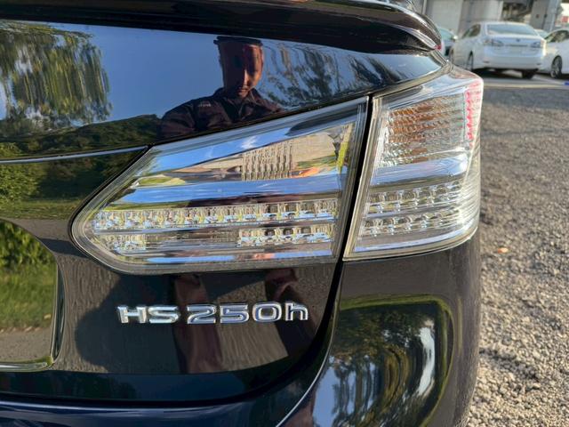 ＨＳ ２５０ｈ　ＶｅｒＩ　クルーズコントロール／コーナーセンサー／シートヒーター・エアコン／パワーシート／シートメモリ／ＥＴＣ／バックカメラ／プッシュスタート／電動格納ミラー／フルセグＴＶ／ＨＤＤナビ／ＵＳＢ（20枚目）