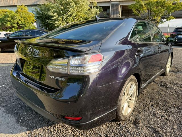 ＨＳ ２５０ｈ　ＶｅｒＩ　クルーズコントロール／コーナーセンサー／シートヒーター・エアコン／パワーシート／シートメモリ／ＥＴＣ／バックカメラ／プッシュスタート／電動格納ミラー／フルセグＴＶ／ＨＤＤナビ／ＵＳＢ（22枚目）