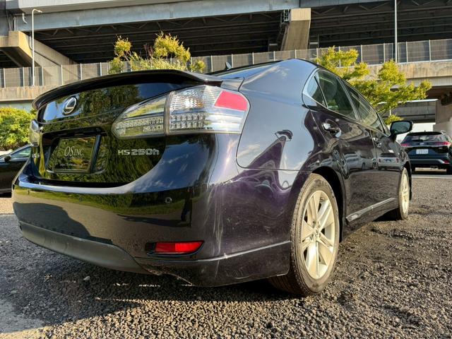 ＨＳ ２５０ｈ　ＶｅｒＩ　クルーズコントロール／コーナーセンサー／シートヒーター・エアコン／パワーシート／シートメモリ／ＥＴＣ／バックカメラ／プッシュスタート／電動格納ミラー／フルセグＴＶ／ＨＤＤナビ／ＵＳＢ（23枚目）