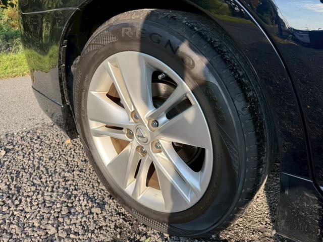 ＨＳ ２５０ｈ　ＶｅｒＩ　クルーズコントロール／コーナーセンサー／シートヒーター・エアコン／パワーシート／シートメモリ／ＥＴＣ／バックカメラ／プッシュスタート／電動格納ミラー／フルセグＴＶ／ＨＤＤナビ／ＵＳＢ（24枚目）