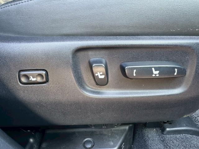 ＨＳ ２５０ｈ　ＶｅｒＩ　クルーズコントロール／コーナーセンサー／シートヒーター・エアコン／パワーシート／シートメモリ／ＥＴＣ／バックカメラ／プッシュスタート／電動格納ミラー／フルセグＴＶ／ＨＤＤナビ／ＵＳＢ（35枚目）