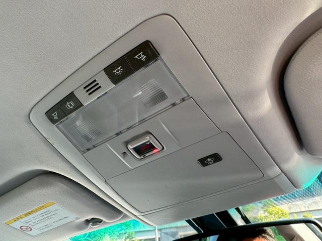 ＨＳ ２５０ｈ　ＶｅｒＩ　クルーズコントロール／コーナーセンサー／シートヒーター・エアコン／パワーシート／シートメモリ／ＥＴＣ／バックカメラ／プッシュスタート／電動格納ミラー／フルセグＴＶ／ＨＤＤナビ／ＵＳＢ（53枚目）